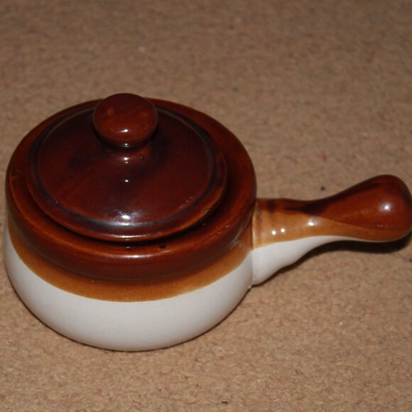 Vintage Brown Stoneware French Onion Soup Crock Bowl with Handle and Lid - Picture 1 of 16